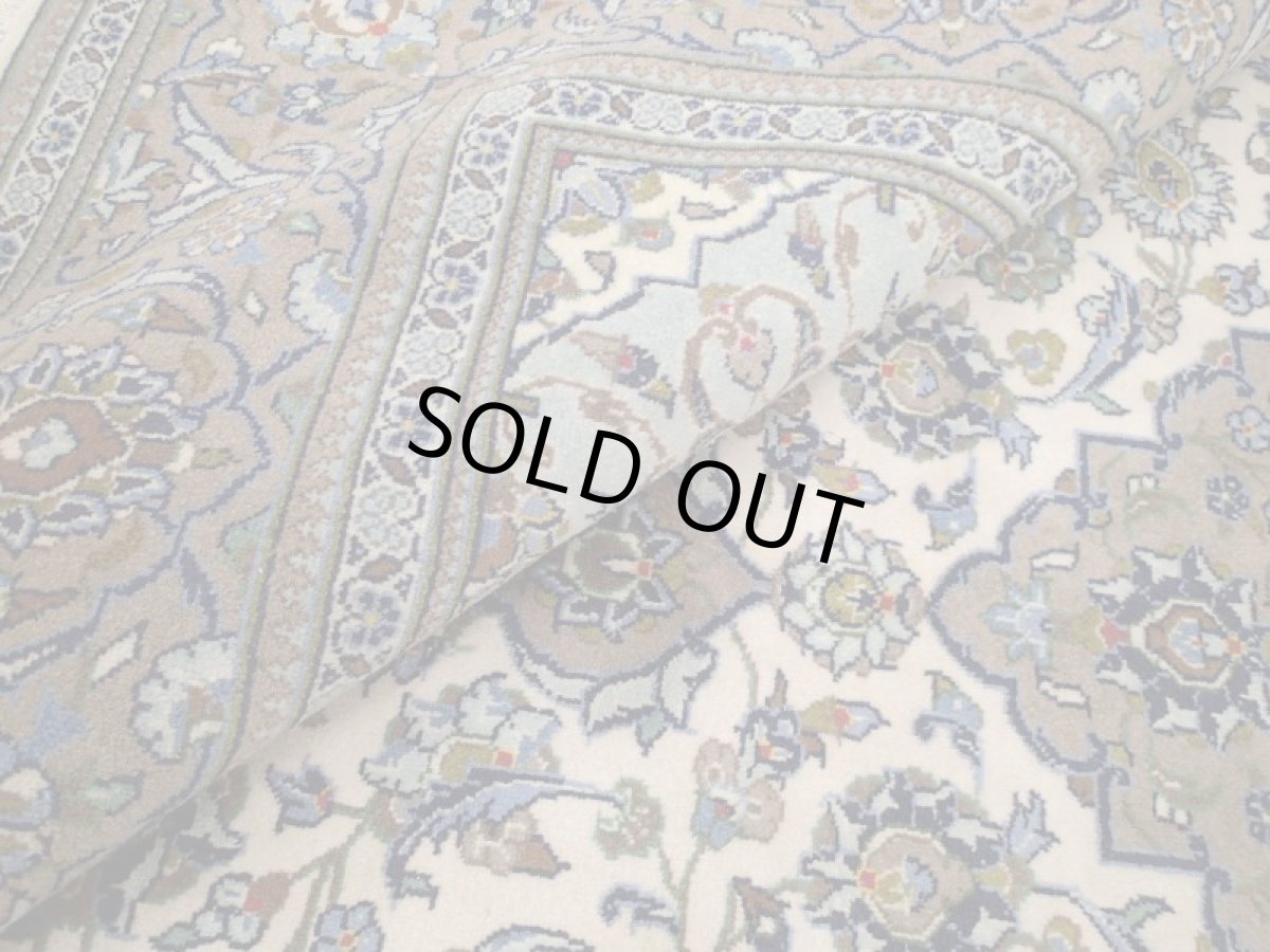 画像14: 美品 ペルシャ 絨毯 カシャーン 縦3.1m 6.4㎡ 6帖 リビング ダイニング 3人掛けソファ コーナーソファ 大判 サイズ 305 x 208 cm No.103 肉厚 ウール 天然 手織り トライバル ラグ 敷物 マット カーペット 生成り クリーム グレー メダリオン ヴィンテージ ビンテージ (14)