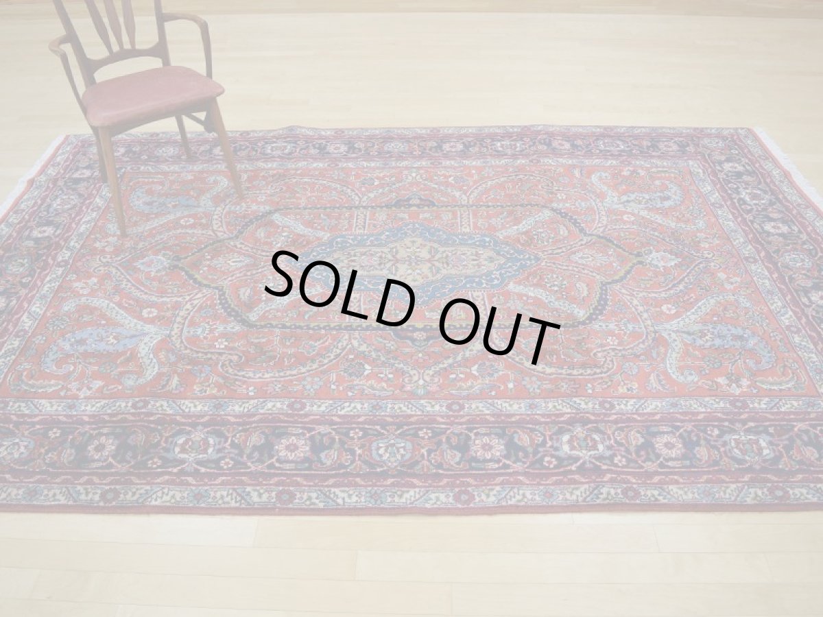 画像3: 良品 ペルシャ 絨毯 タブリーズ 工房名入り 縦3.2m 6.5㎡ 6帖程度 リビング ダイニング 3人掛けソファ コーナーソファ 大判 サイズ 315 x 205 cm No.a101 天然 ウール 手織り トライバル ラグ 敷物 マット カーペット オレンジ ヴィンテージ ビンテージ (3)