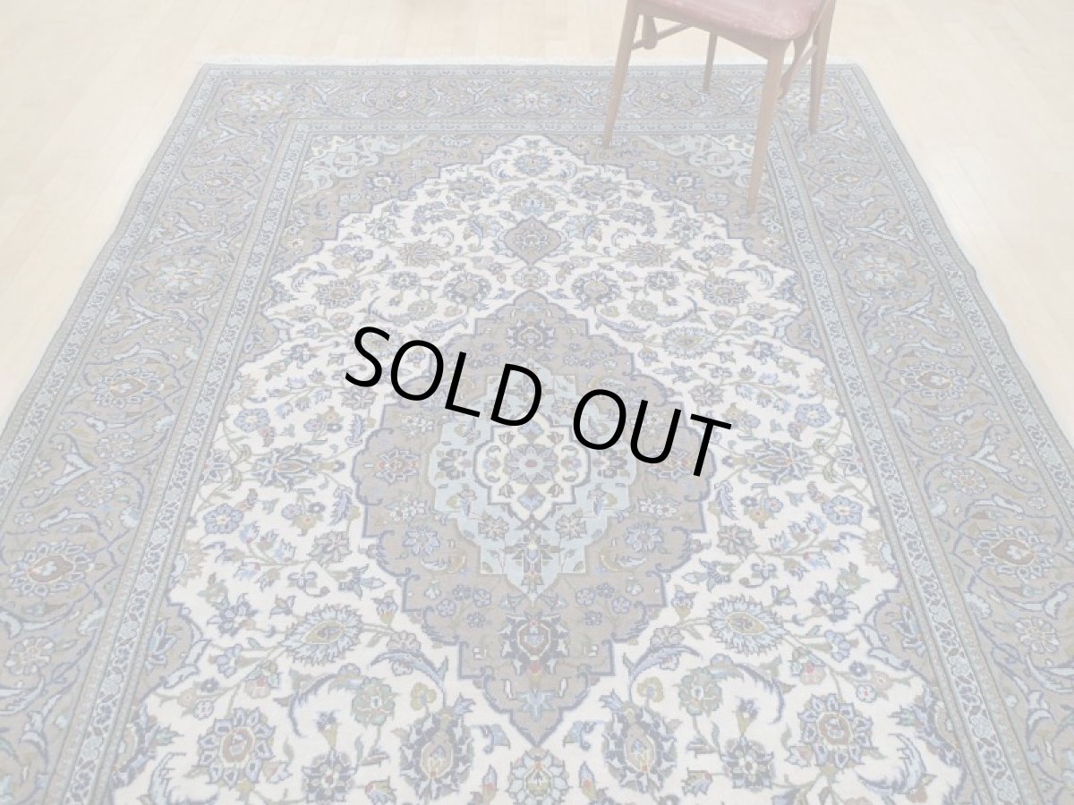 画像6: 美品 ペルシャ 絨毯 カシャーン 縦3.1m 6.4㎡ 6帖 リビング ダイニング 3人掛けソファ コーナーソファ 大判 サイズ 305 x 208 cm No.103 肉厚 ウール 天然 手織り トライバル ラグ 敷物 マット カーペット 生成り クリーム グレー メダリオン ヴィンテージ ビンテージ (6)