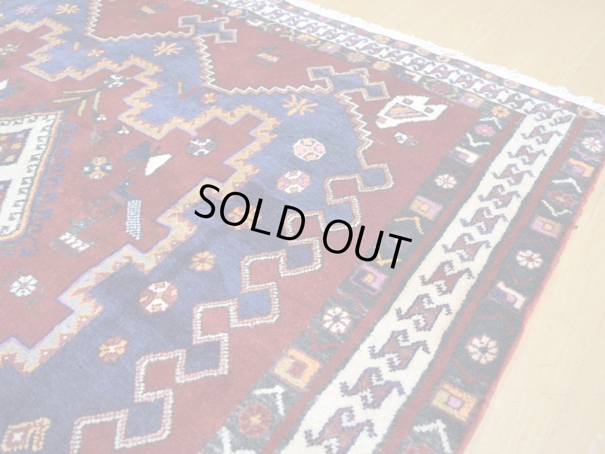 画像9: 良品 ペルシャ 絨毯 シールジャーン 縦2.3m 3.8㎡ 3帖 リビング ダイニング 3人掛けソファ サイズ 230 x 190 cm E109 天然 ウール 手織り ハンドメイド トライバル ラグ 部族絨毯 マット カーペット 花柄 幾何学模様 民族柄 ギャッベ(ギャベ)をお探しの方にもお勧めです b-E109-230190h064p (9)