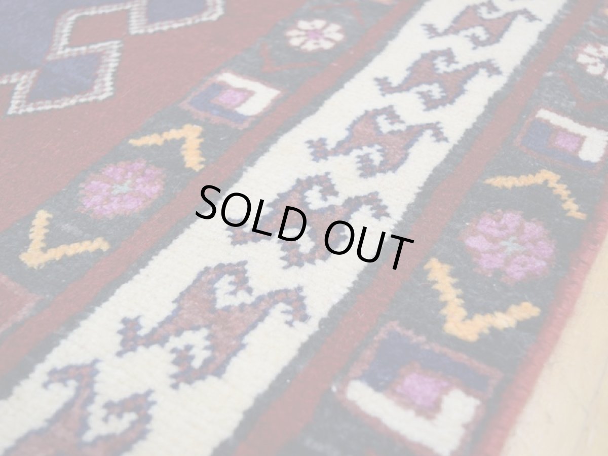 画像13: 良品 ペルシャ 絨毯 シールジャーン 縦2.3m 3.8㎡ 3帖 リビング ダイニング 3人掛けソファ サイズ 230 x 190 cm E109 天然 ウール 手織り ハンドメイド トライバル ラグ 部族絨毯 マット カーペット 花柄 幾何学模様 民族柄 ギャッベ(ギャベ)をお探しの方にもお勧めです b-E109-230190h064p (13)