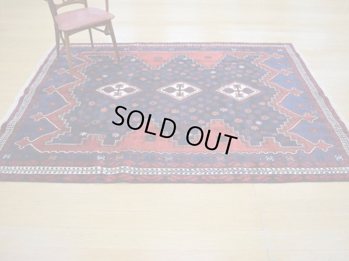 画像3: 良品 ペルシャ 絨毯 シールジャーン 縦2.4m 4.6㎡ 3帖 リビング ダイニング 3人掛けソファ サイズ 242 x 188 cm E141 天然 ウール 手織り ハンドメイド トライバル ラグ 部族絨毯 マット カーペット 花柄 幾何学模様 民族柄 ギャッベ(ギャベ)をお探しの方にもお勧めです b-E141-240188h094 (3)