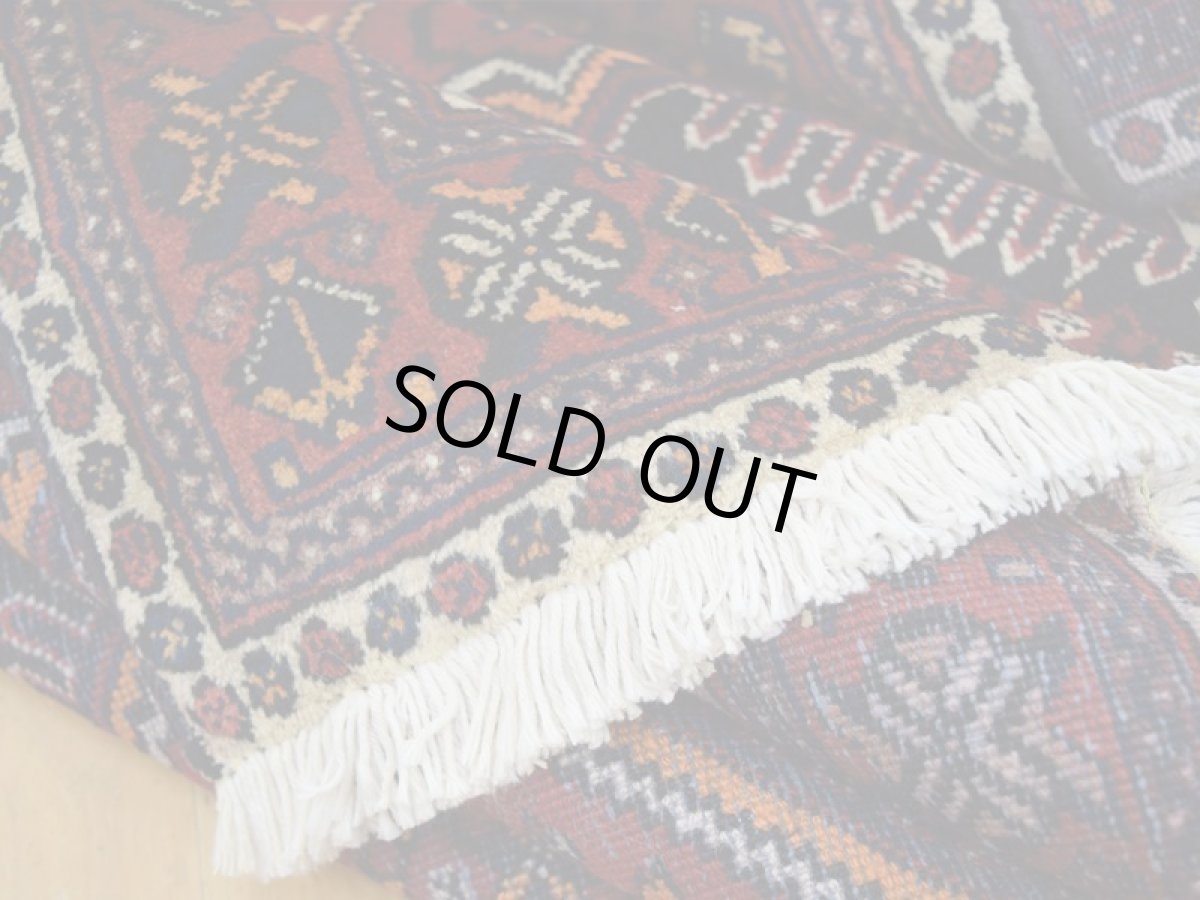 画像14: 良品 ペルシャ 絨毯 シールジャーン 縦2.1m 3.3㎡ 3帖 リビング ダイニング 2人掛けソファ サイズ 207 x 160 cm E108 天然 ウール 手織り ハンドメイド トライバル ラグ 部族絨毯 マット カーペット 花柄 幾何学模様 民族柄 ギャッベ(ギャベ)をお探しの方にもお勧めです b-E108-207160h034 (14)