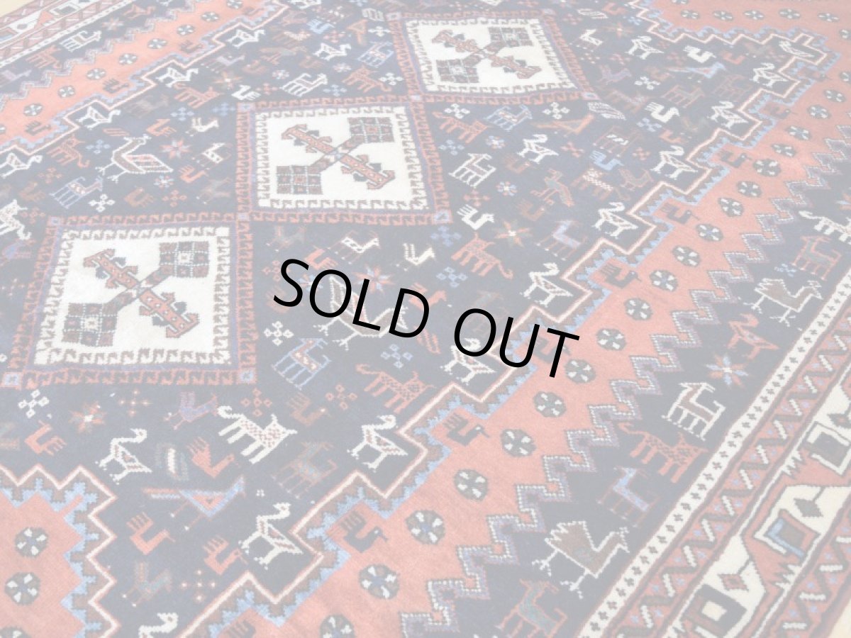 画像10: 新品 ペルシャ 絨毯 シールジャーン 縦2.1m 3.3㎡ 3帖 リビング ダイニング 2人掛けソファ サイズ 208 x 157 cm E143 天然 ウール 手織り ハンドメイド トライバル ラグ 部族絨毯 マット カーペット 遊牧民のモチーフ 動物 鳥 模様 民族柄 ギャッベ(ギャベ)をお探しの方にもお勧めです (10)