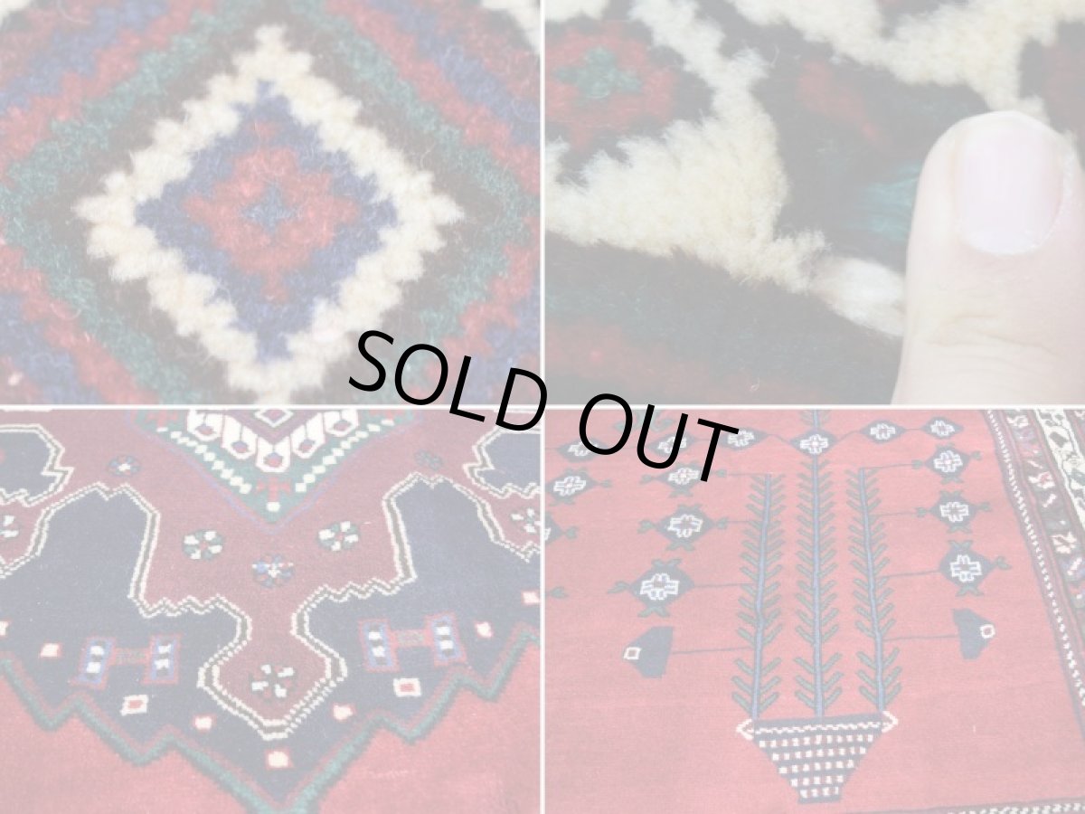 画像17: 良品 ペルシャ 絨毯 シールジャーン 縦2.5m 4㎡ 3帖 リビング ダイニング 3人掛けソファ サイズ 246 x 160 cm E126 天然 ウール 手織り ハンドメイド トライバル ラグ 部族絨毯 マット カーペット 赤 ゴルダニ柄 幾何学模様 民族柄 ギャッベ(ギャベ)をお探しの方にもお勧めです b-E126-246160h094 (17)