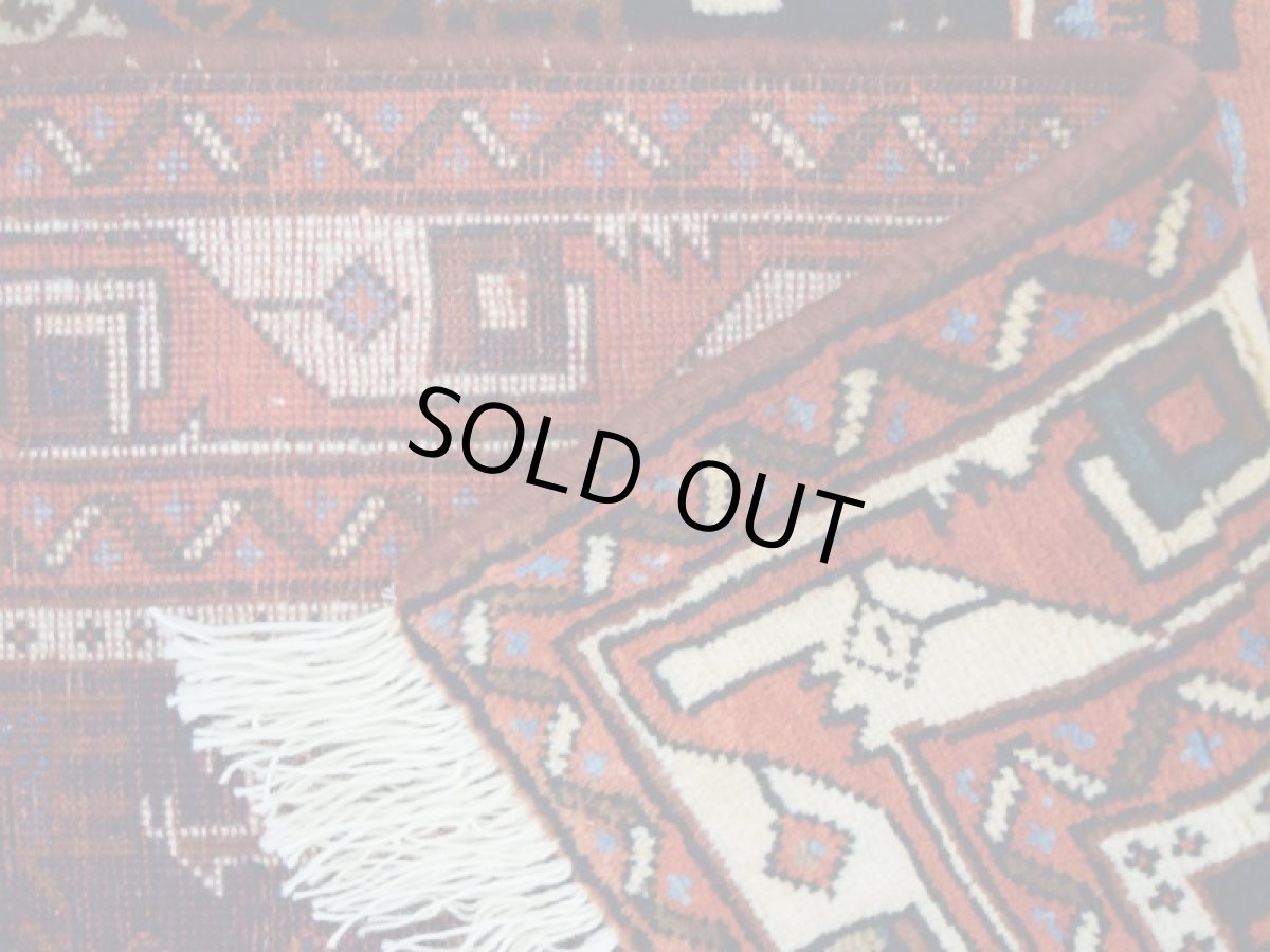 画像15: 新品 ペルシャ 絨毯 シールジャーン 縦2.1m 3.3㎡ 3帖 リビング ダイニング 2人掛けソファ サイズ 208 x 157 cm E143 天然 ウール 手織り ハンドメイド トライバル ラグ 部族絨毯 マット カーペット 遊牧民のモチーフ 動物 鳥 模様 民族柄 ギャッベ(ギャベ)をお探しの方にもお勧めです (15)