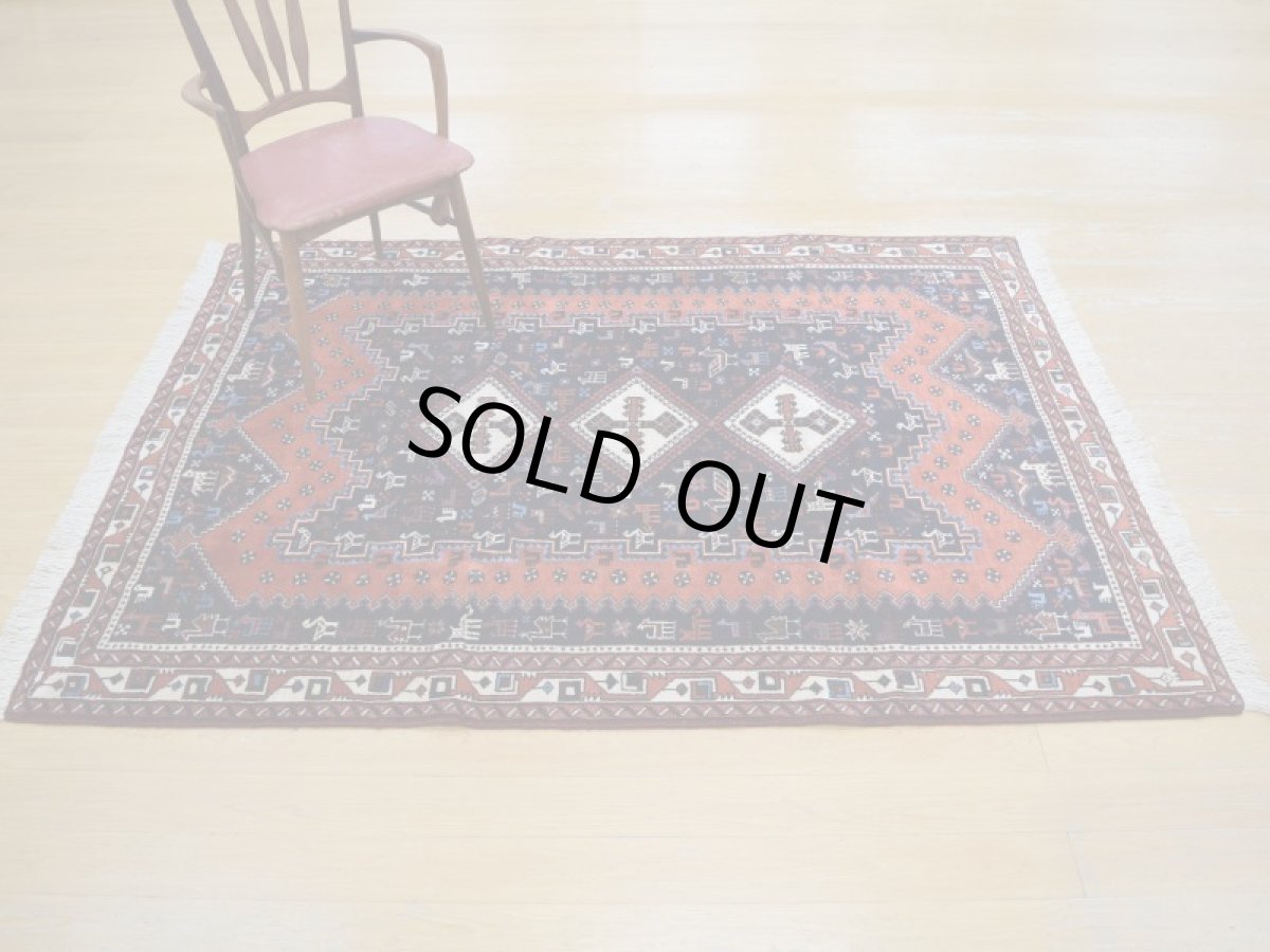 画像3: 新品 ペルシャ 絨毯 シールジャーン 縦2.1m 3.3㎡ 3帖 リビング ダイニング 2人掛けソファ サイズ 208 x 157 cm E143 天然 ウール 手織り ハンドメイド トライバル ラグ 部族絨毯 マット カーペット 遊牧民のモチーフ 動物 鳥 模様 民族柄 ギャッベ(ギャベ)をお探しの方にもお勧めです (3)