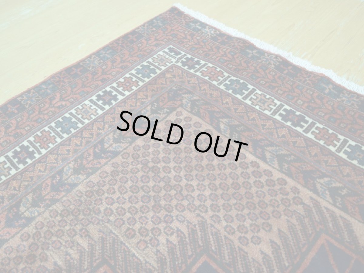 画像9: 良品 ペルシャ 絨毯 シールジャーン 縦2.6m 4㎡ 3帖 リビング ダイニング 2〜3人掛けソファ サイズ 253 x 156 cm No.E121 天然 ウール 手織り ハンドメイド トライバル ラグ 部族絨毯 マット カーペット 幾何学模様 民族柄 茶色 ブラウン b-E121-253156h074 (9)