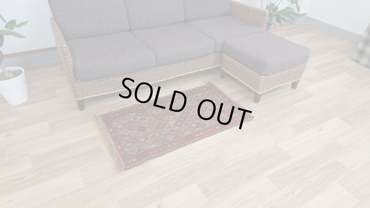 画像2: 新品 ペルシャ キリム グーチャン 1m 玄関 マット サイズ 100 x 52 cm 138 スマック 手織り トライバル ラグ 天然 ウール マット 絨毯 カーペット カラフル 花 柄 テーブルカバー 収納棚 ラックの彩りに (2)