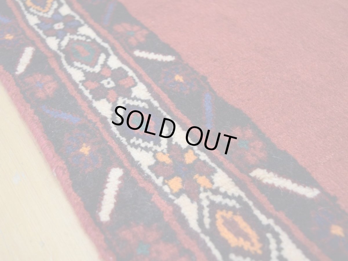 画像13: 美品 ペルシャ 絨毯 シールジャーン 縦2.1m 3.3㎡ 3帖 リビング ダイニング 2〜3人掛けソファ サイズ 210 x 158 cm E103 天然 ウール 手織り ハンドメイド トライバル ラグ 部族絨毯 マット カーペット 赤 民族柄 ギャッベ(ギャベ)をお探しの方にもお勧めです a-E103-210158h034 (13)