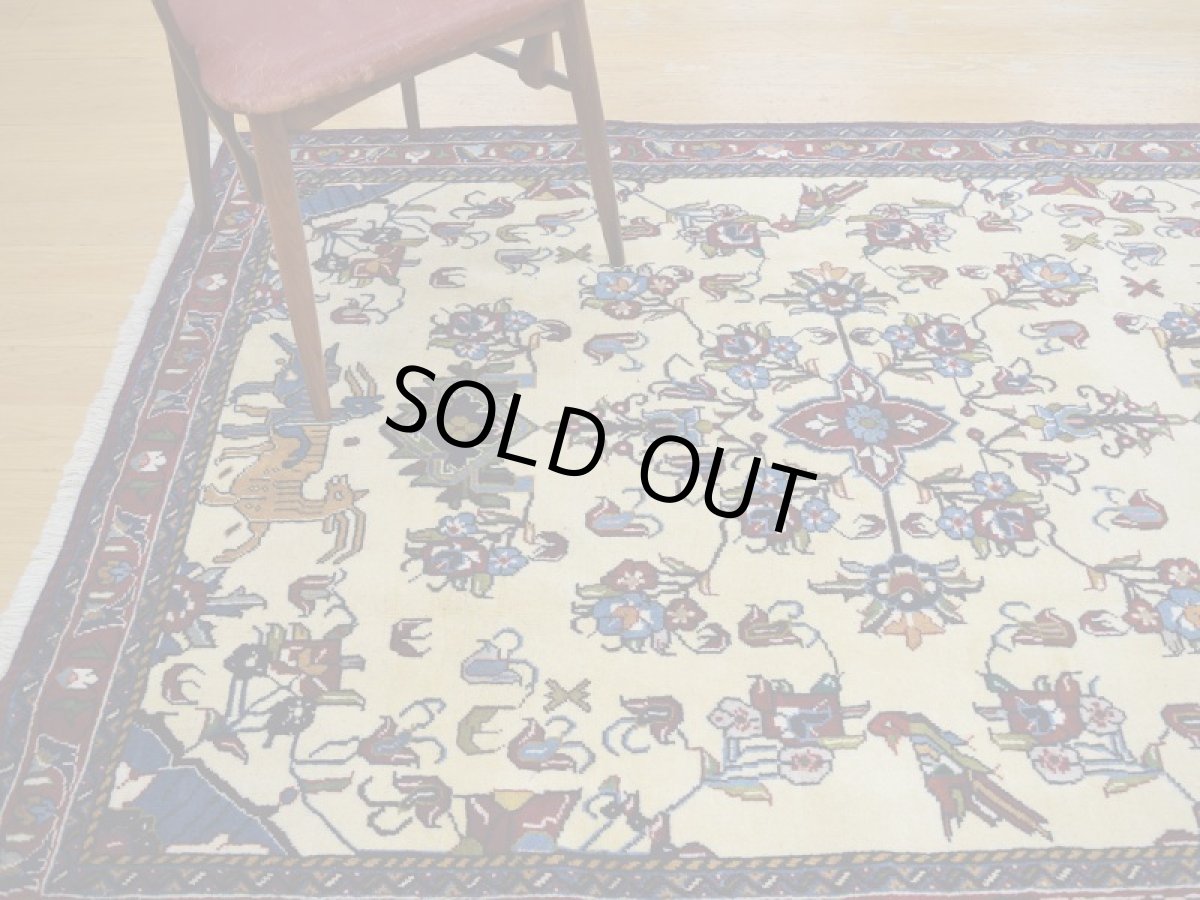 画像2: 新品 ペルシャ 絨毯 シールジャーン 縦1.9m 2.7㎡ 2〜3帖 リビング ダイニング 2人掛けソファ サイズ 190 x 138 cm E116 天然 ウール 手織り ハンドメイド トライバル ラグ 部族絨毯 マット カーペット 遊牧民のモチーフ 動物 鹿 模様 民族柄 ギャッベ(ギャベ)をお探しの方にもお勧めです (2)