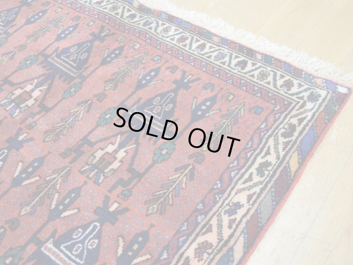 画像8: 新品 ペルシャ 絨毯 シールジャーン 縦1.6m 1.7㎡ 1〜2帖 2人掛けソファ センターラグ サイズ 157 x 105 cm E129 天然 ウール 手織り ハンドメイド トライバル ラグ 部族絨毯 マット カーペット 遊牧民のモチーフ 模様 民族柄 ギャッベ(ギャベ)をお探しの方にもお勧めです (8)