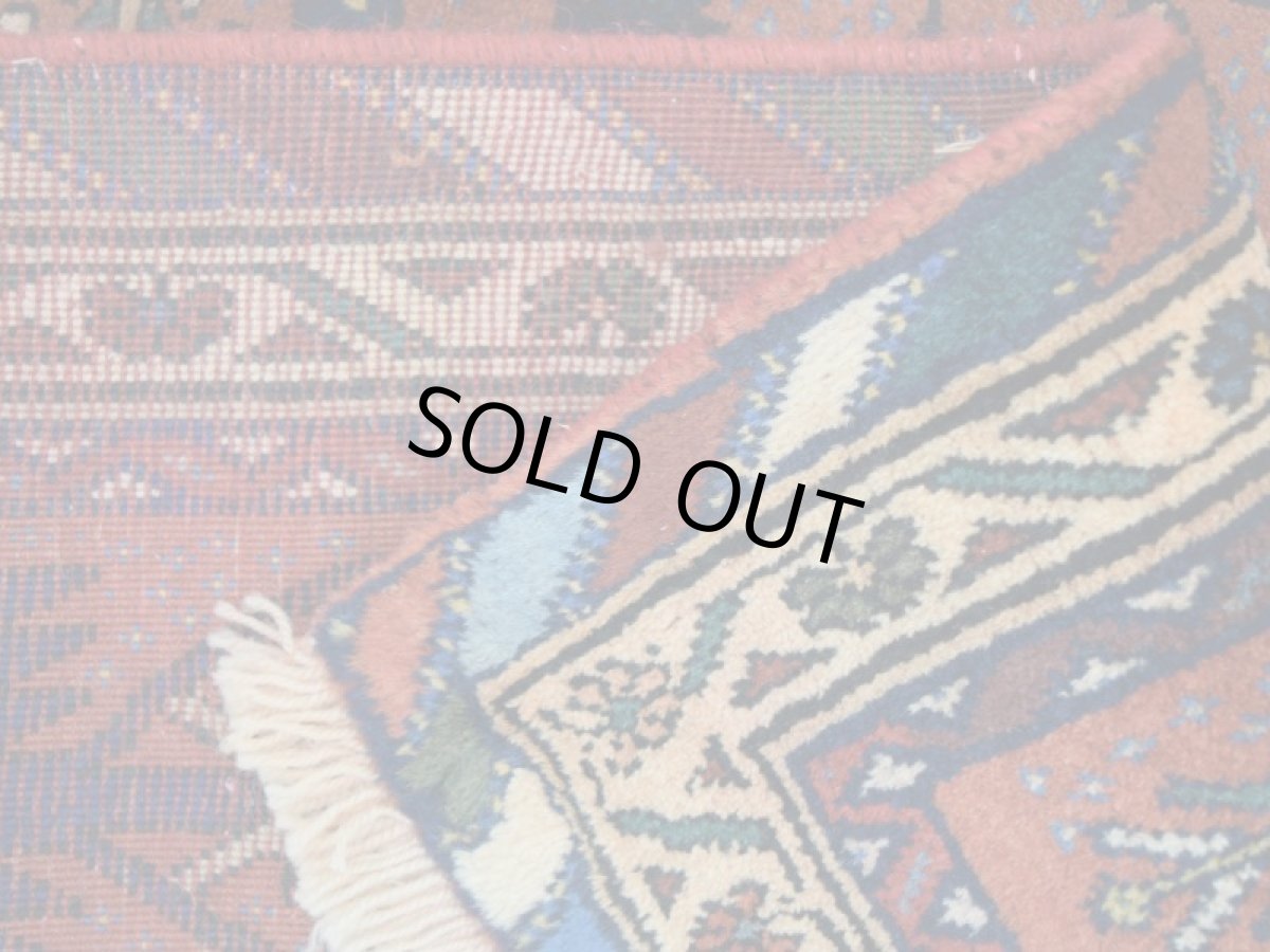 画像15: 新品 ペルシャ 絨毯 シールジャーン 縦1.6m 1.7㎡ 1〜2帖 2人掛けソファ センターラグ サイズ 157 x 105 cm E129 天然 ウール 手織り ハンドメイド トライバル ラグ 部族絨毯 マット カーペット 遊牧民のモチーフ 模様 民族柄 ギャッベ(ギャベ)をお探しの方にもお勧めです (15)