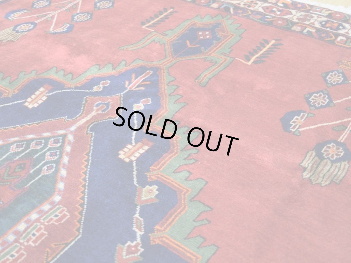 画像10: 美品 ペルシャ 絨毯 シールジャーン 縦2.2m 3.7㎡ 3帖 リビング ダイニング 2〜3人掛けソファ サイズ 218 x 168 cm E140 天然 ウール 手織り ハンドメイド トライバル ラグ 部族絨毯 マット カーペット 赤 民族柄 ギャッベ(ギャベ)をお探しの方にもお勧めです a-E140-218168h064 (10)