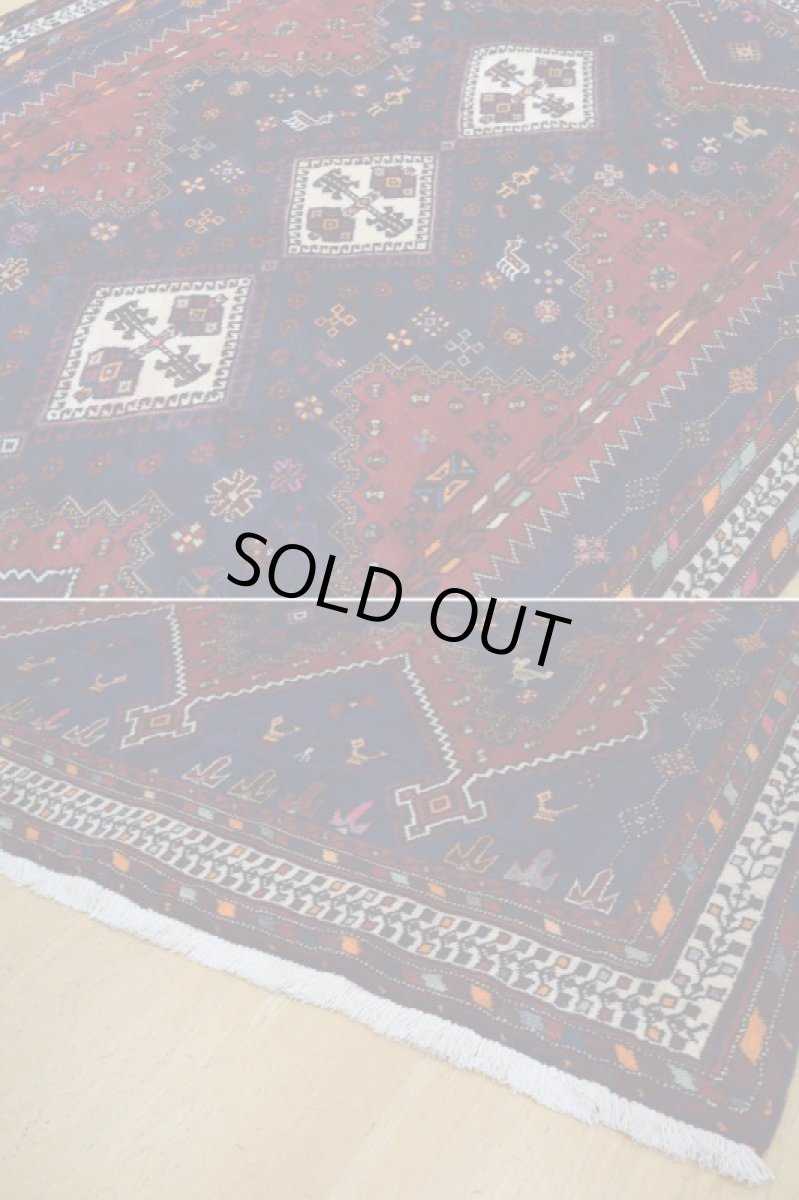 画像9: 良品 ペルシャ 絨毯 シールジャーン 縦2.6m 4.7㎡ 3帖〜 リビング ダイニング 3人掛けソファ サイズ 260 x 180 cm E118 天然 ウール 手織り ハンドメイド トライバル ラグ 部族絨毯 マット カーペット 動物 柄 幾何学模様 民族柄 ギャッベ(ギャベ)をお探しの方にもお勧めです (9)