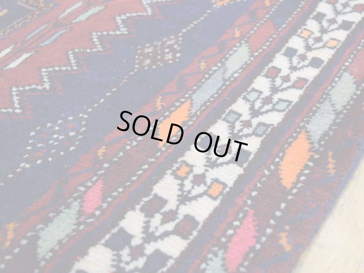 画像11: 良品 ペルシャ 絨毯 シールジャーン 縦2.6m 4.7㎡ 3帖〜 リビング ダイニング 3人掛けソファ サイズ 260 x 180 cm E118 天然 ウール 手織り ハンドメイド トライバル ラグ 部族絨毯 マット カーペット 動物 柄 幾何学模様 民族柄 ギャッベ(ギャベ)をお探しの方にもお勧めです (11)