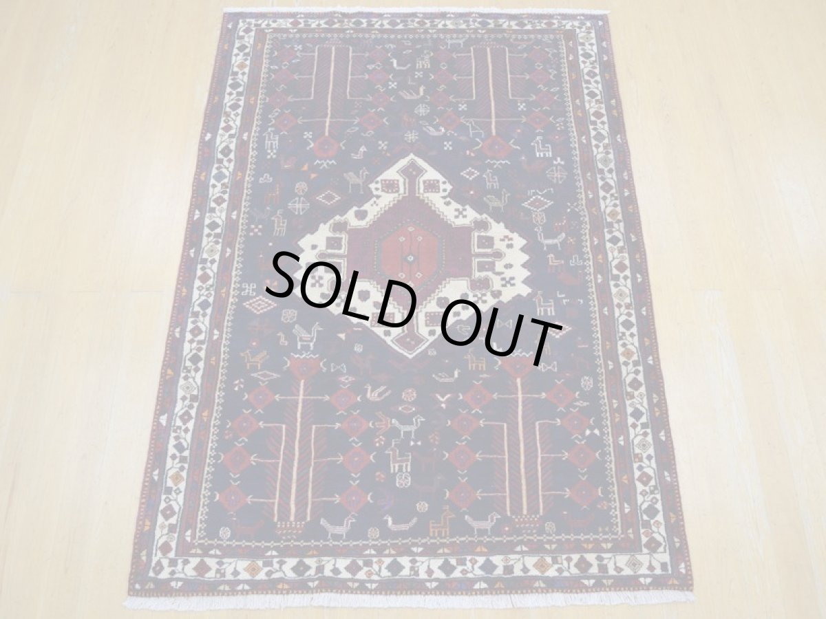 画像4: 良品 ペルシャ 絨毯 シールジャーン 縦2.4m 4㎡ 3帖〜 リビング ダイニング 3人掛けソファ サイズ 235 x 167 cm E117 天然 ウール 手織り ハンドメイド トライバル ラグ 部族絨毯 マット カーペット 動物 柄 幾何学模様 民族柄 ギャッベ(ギャベ)をお探しの方にもお勧めです b-E117-235167h074p (4)