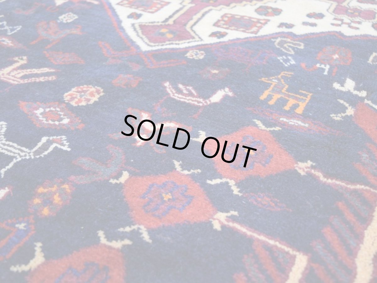 画像10: 良品 ペルシャ 絨毯 シールジャーン 縦2.4m 4㎡ 3帖〜 リビング ダイニング 3人掛けソファ サイズ 235 x 167 cm E117 天然 ウール 手織り ハンドメイド トライバル ラグ 部族絨毯 マット カーペット 動物 柄 幾何学模様 民族柄 ギャッベ(ギャベ)をお探しの方にもお勧めです b-E117-235167h074p (10)