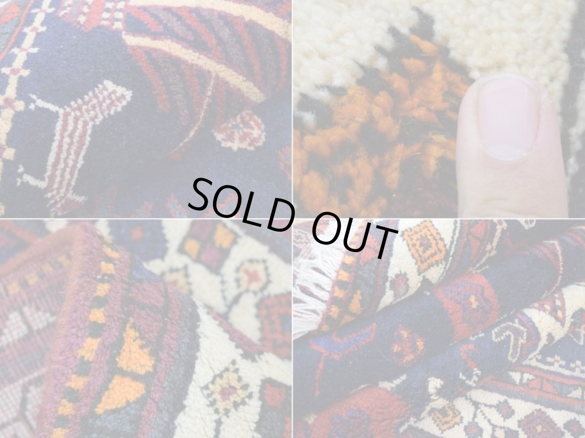 画像18: 良品 ペルシャ 絨毯 シールジャーン 縦2.4m 4㎡ 3帖〜 リビング ダイニング 3人掛けソファ サイズ 235 x 167 cm E117 天然 ウール 手織り ハンドメイド トライバル ラグ 部族絨毯 マット カーペット 動物 柄 幾何学模様 民族柄 ギャッベ(ギャベ)をお探しの方にもお勧めです b-E117-235167h074p (18)