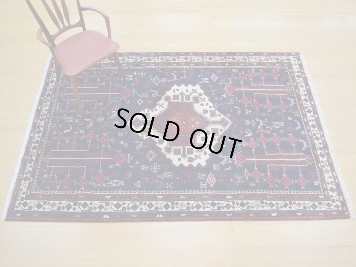 画像3: 良品 ペルシャ 絨毯 シールジャーン 縦2.4m 4㎡ 3帖〜 リビング ダイニング 3人掛けソファ サイズ 235 x 167 cm E117 天然 ウール 手織り ハンドメイド トライバル ラグ 部族絨毯 マット カーペット 動物 柄 幾何学模様 民族柄 ギャッベ(ギャベ)をお探しの方にもお勧めです b-E117-235167h074p (3)