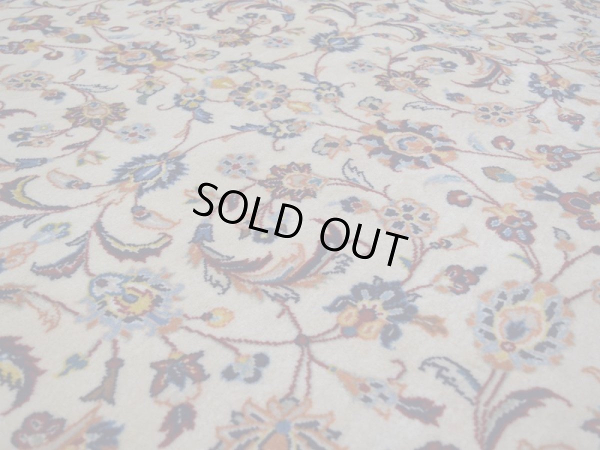 画像12: 美品 ペルシャ 絨毯 カシャーン 縦3.7m 横2.5m 9㎡ 〜10帖 リビング ダイニング 3人掛けソファ コーナーソファ 大判 サイズ 368 x 245 cm No.352 天然 コルクウール 手織り トライバル ラグ 敷物 マット カーペット 総柄 ヴィンテージ ビンテージ 大きなお部屋に 中古品に抵抗のある方にもおすすめです。 a-352-368245s038-9701 (12)