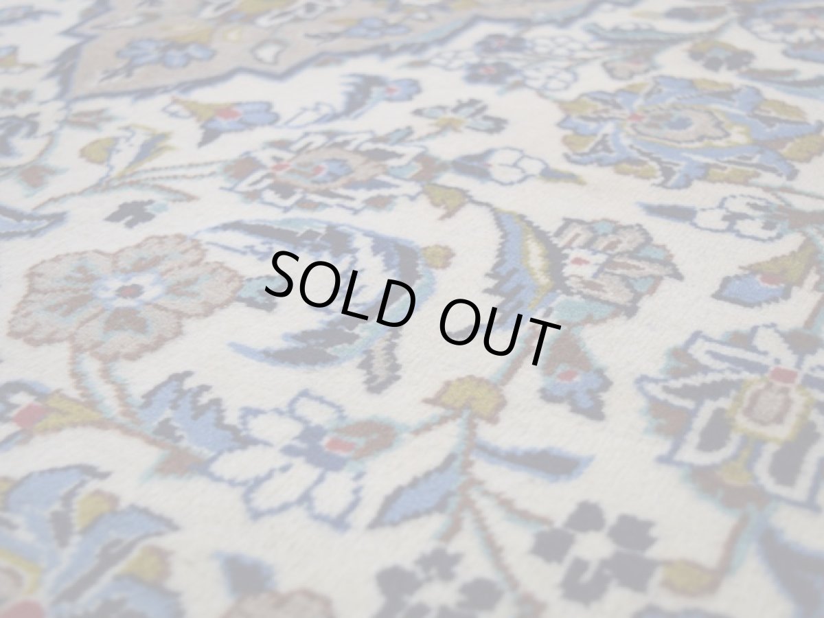 画像11: 美品 ペルシャ 絨毯 カシャーン 縦3m 横2m 6㎡ 6帖 リビング ダイニング 3人掛けソファ コーナーソファ 大判 サイズ 295 x 196 cm No.n229 天然 ウール 手織り トライバル ラグ 敷物 マット カーペット  ヴィンテージ ビンテージ 大きなお部屋に 中古品に抵抗のある方にもおすすめです。 a-n229-295196h075-147 (11)