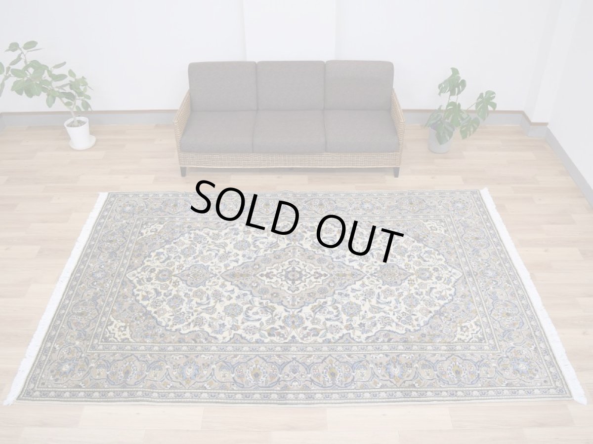 画像2: 美品 ペルシャ 絨毯 カシャーン 縦3m 横2m 6㎡ 6帖 リビング ダイニング 3人掛けソファ コーナーソファ 大判 サイズ 295 x 196 cm No.n229 天然 ウール 手織り トライバル ラグ 敷物 マット カーペット  ヴィンテージ ビンテージ 大きなお部屋に 中古品に抵抗のある方にもおすすめです。 a-n229-295196h075-147 (2)