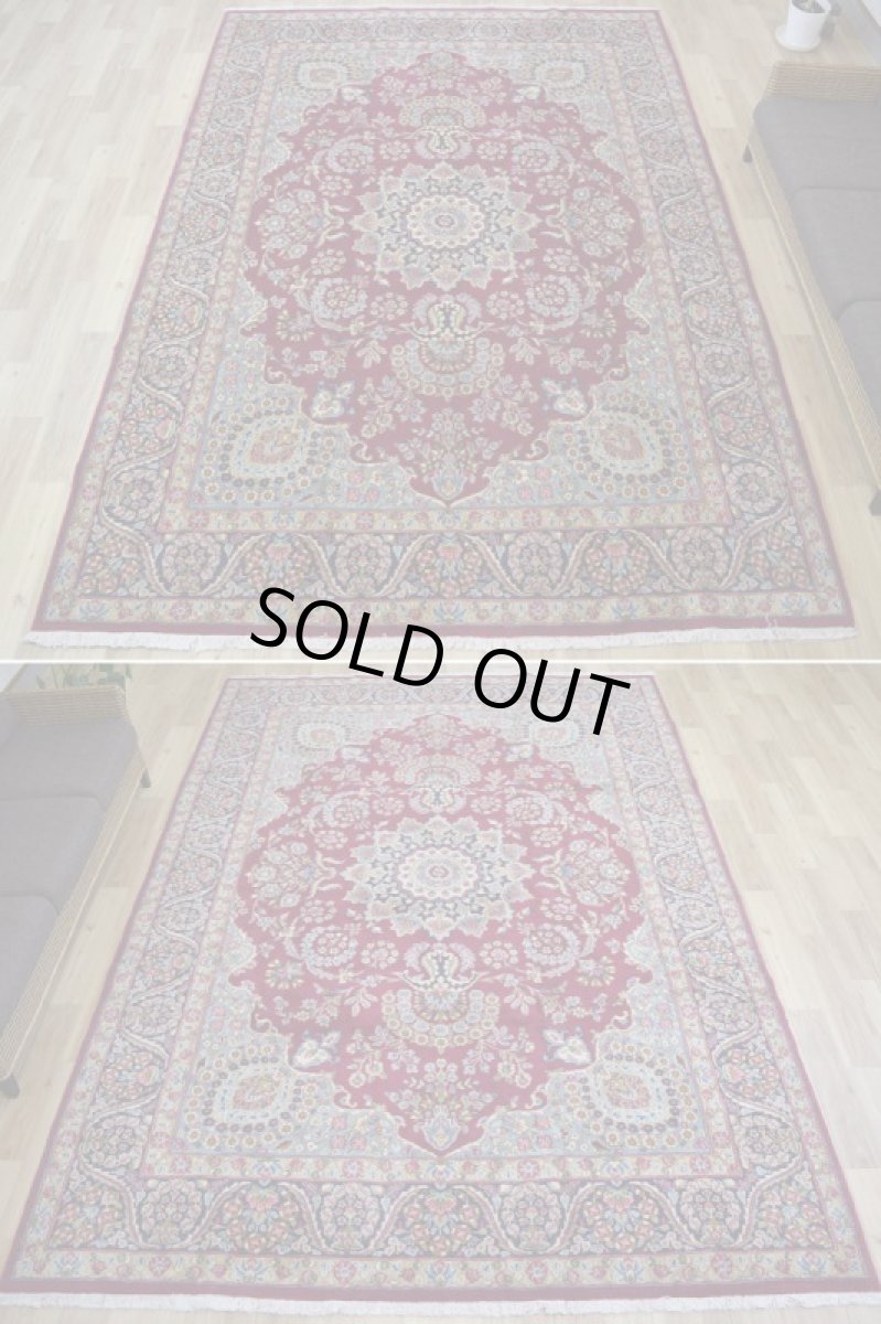 画像2: 美品 ペルシャ 絨毯 ケルマン産 縦3.4m 横2.4m 8.2㎡ 6帖 リビング ダイニング 客室 大判 サイズ 340 x 240 cm No.F157 天然 ウール 手織り ハンドメイド ラグ マット カーペット ワインレッド 赤紫 大きなお部屋に 中古品に抵抗のある方にもおすすめです。 a-F157-340240h096-798 (2)