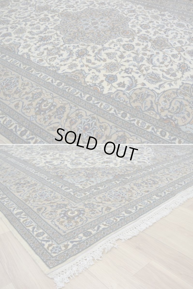 画像9: 美品 ペルシャ 絨毯 カシャーン 縦4m 横3m 12㎡ 10帖 リビング ダイニング 3人掛けソファ コーナーソファ 大判 サイズ 405 x 302 cm No.408 天然 ウール 手織り トライバル ラグ 敷物 マット カーペット メダリオン ヴィンテージ ビンテージ 大きなお部屋に 中古品に抵抗のある方にもおすすめです。 a-408-405302s038-9701 (9)