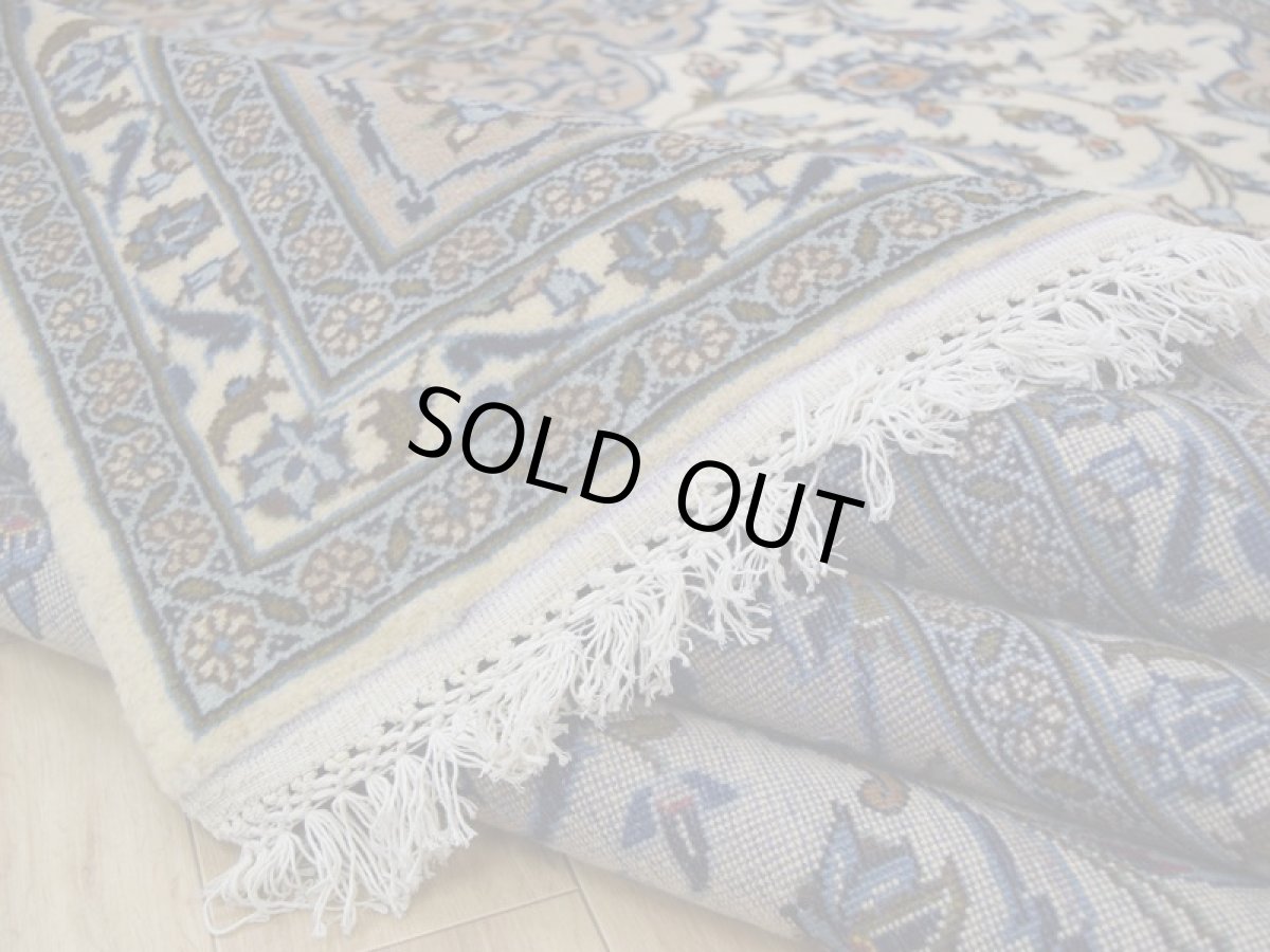 画像13: 美品 ペルシャ 絨毯 カシャーン 縦4m 横3m 12㎡ 10帖 リビング ダイニング 3人掛けソファ コーナーソファ 大判 サイズ 405 x 302 cm No.408 天然 ウール 手織り トライバル ラグ 敷物 マット カーペット メダリオン ヴィンテージ ビンテージ 大きなお部屋に 中古品に抵抗のある方にもおすすめです。 a-408-405302s038-9701 (13)