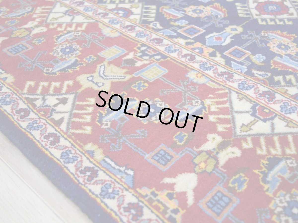 画像12: 良品 ペルシャ 絨毯 ヤズド 縦4m 横3m 12㎡ 10帖 リビング ダイニング 3人掛けソファ コーナーソファ 大判 サイズ 410 x 295 cm No.F128 天然 肉厚 ウール 手織り トライバル ラグ 敷物 マット カーペット 総柄 ヴィンテージ ビンテージ ネイビー 大きなお部屋に (12)