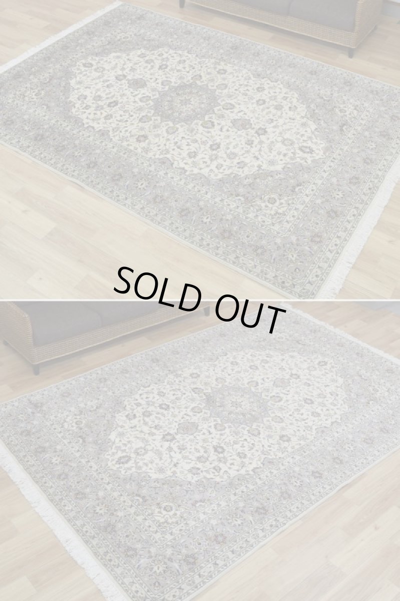 画像4: 美品 ペルシャ 絨毯 カシャーン 縦3m 横2m 6㎡ 〜6帖程度 リビング ダイニング 3人掛けソファ コーナーソファ 大判 サイズ 300 x 205 cm No.339 天然 肉厚 ウール 手織り トライバル ラグ 敷物 マット カーペット メダリオン ヴィンテージ ビンテージ 中古品に抵抗のある方にもおすすめです。 a-339-300205s007-019 (4)