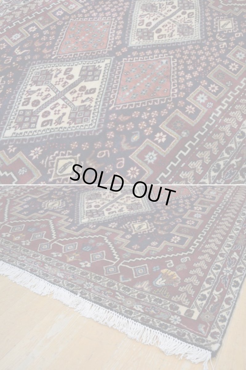 画像9: 良品 ペルシャ 絨毯 シールジャーン 縦1.8m 横1.3m 2.3㎡ 〜2帖 2人掛けソファ センターテーブル ラグ サイズ 175 x 127 cm E136 天然 ウール 手織り ハンドメイド トライバル ラグ 部族絨毯 マット カーペット 動物 柄 幾何学模様 民族柄 ギャッベ(ギャベ)をお探しの方にもお勧めです a-E136-175127h003 (9)