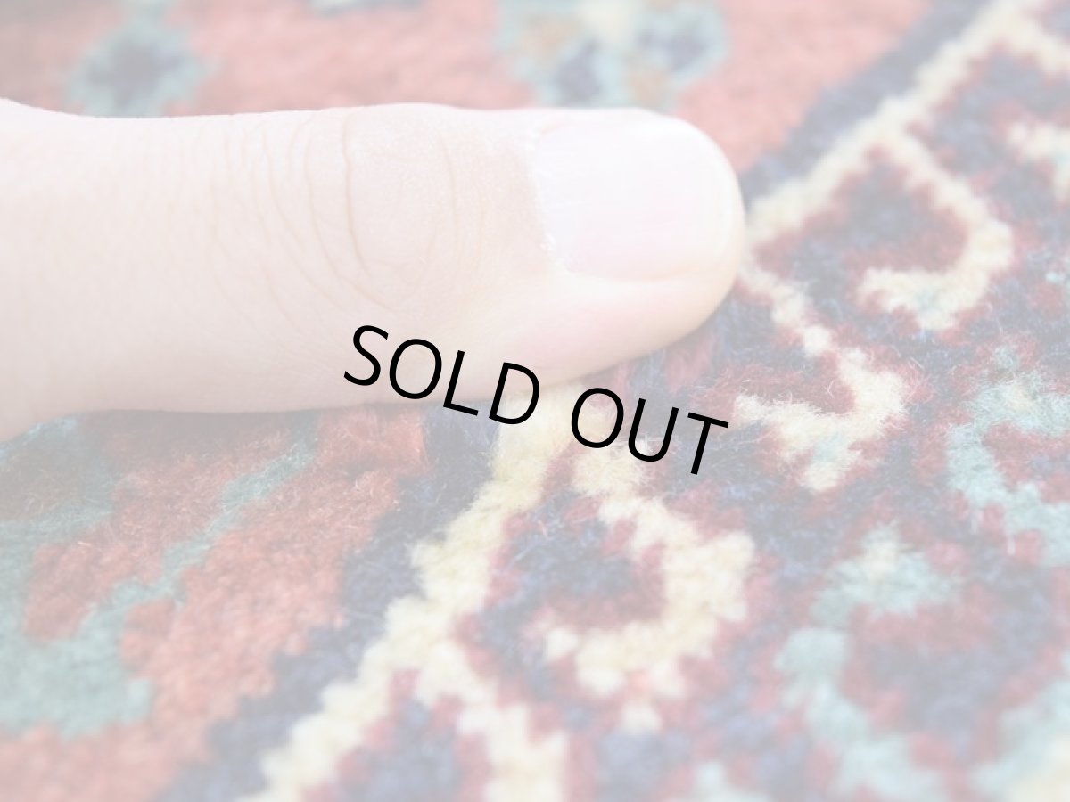 画像10: 良品 ペルシャ 絨毯 シールジャーン 縦1.8m 横1.3m 2.3㎡ 〜2帖 2人掛けソファ センターテーブル ラグ サイズ 175 x 127 cm E136 天然 ウール 手織り ハンドメイド トライバル ラグ 部族絨毯 マット カーペット 動物 柄 幾何学模様 民族柄 ギャッベ(ギャベ)をお探しの方にもお勧めです a-E136-175127h003 (10)