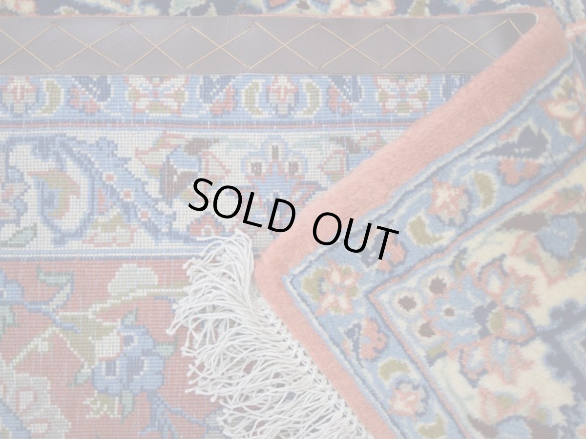 画像14: 極上美品 ペルシャ 絨毯 サルーク産 縦3.7m 横2.6m 10㎡ 〜10帖 リビング ダイニング 客室 大判 サイズ 367 x 255 cm No.518 天然 ウール 手織り ハンドメイド ラグ マット カーペット 淡色 ネイビー オレンジ サーモンピンク 大きなお部屋に 中古品に抵抗のある方にもおすすめです。 s-518-367255s0031-0961 (14)