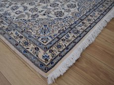 画像11: 新品 ペルシャ 絨毯 ナイン 9la ノーラー 縦1.6m 横1m センター 2人掛け ソファ サイズ 154 x 100 cm No.G56 ウール 手織り ラグ ハンドメイド カーペット 敷物 クラシック スタイル クリーム 生成り 白 アイボリー クリーム (11)
