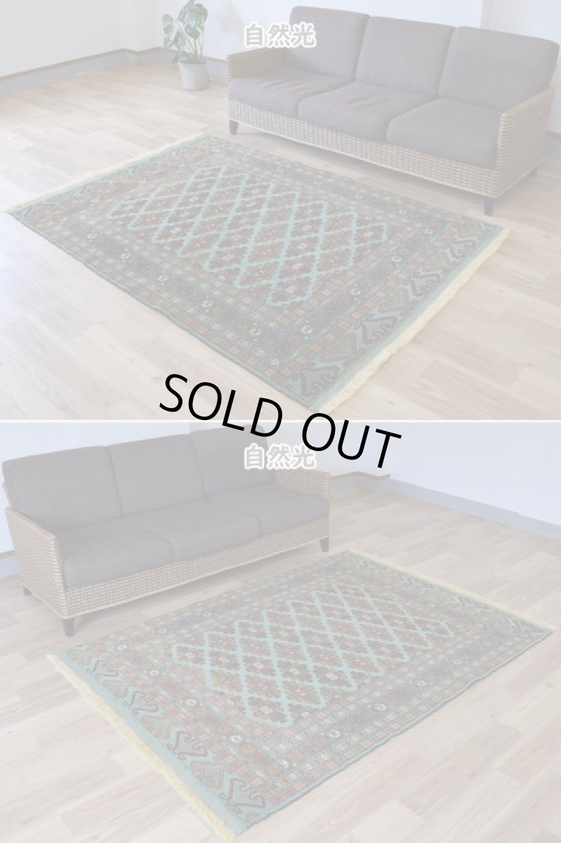 画像4: 新品 ペルシャ 絨毯 トルクメン 縦2m 3㎡ ~3帖 リビング ダイニング 3人掛けソファ サイズ 190 x 136 cm No.519 草木染 ウール 手織り ハンドメイド トライバル ラグ カーペット グリーン 幾何学模様 民族柄 フリンジキリム (4)