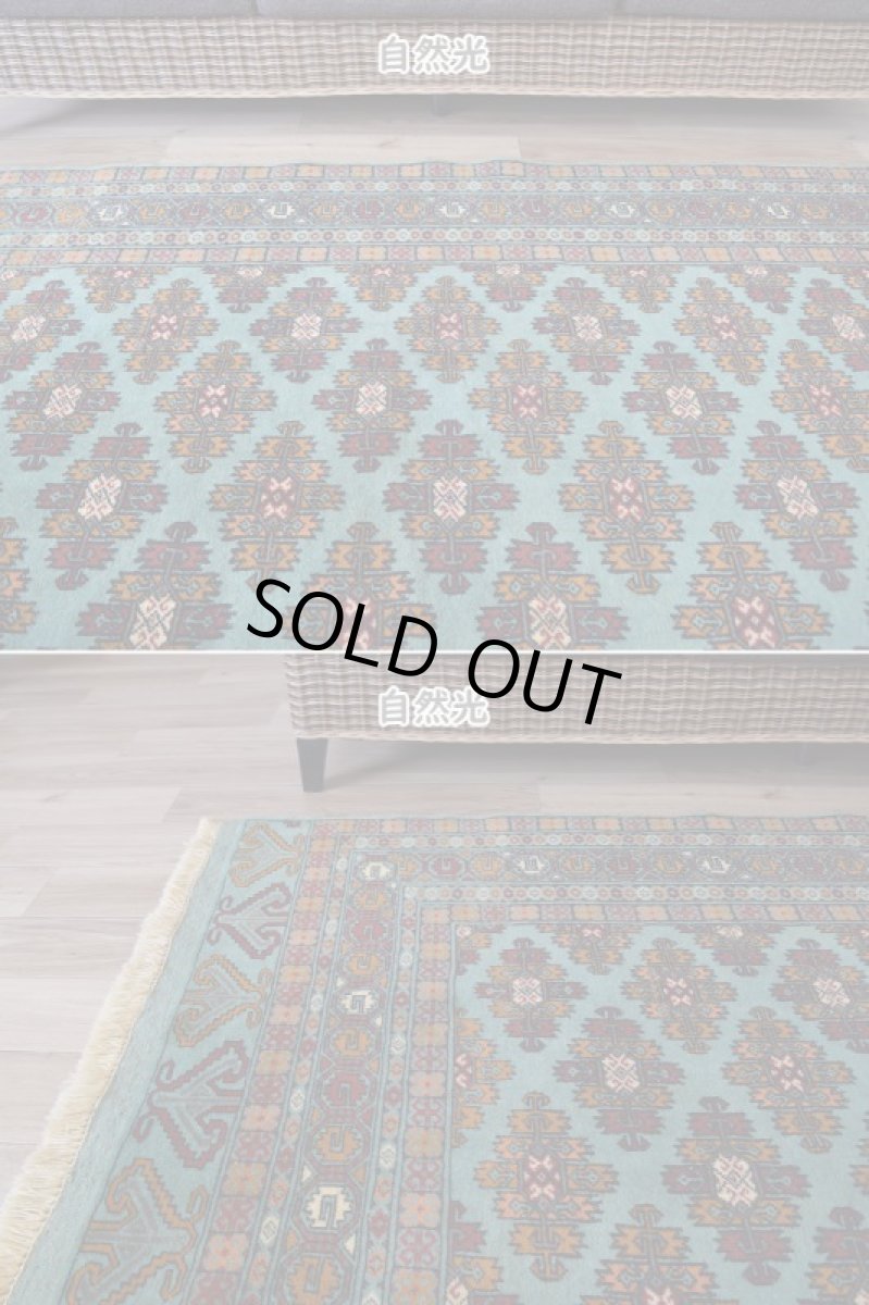 画像3: 新品 ペルシャ 絨毯 トルクメン 縦2m 3㎡ ~3帖 リビング ダイニング 3人掛けソファ サイズ 190 x 136 cm No.519 草木染 ウール 手織り ハンドメイド トライバル ラグ カーペット グリーン 幾何学模様 民族柄 フリンジキリム (3)