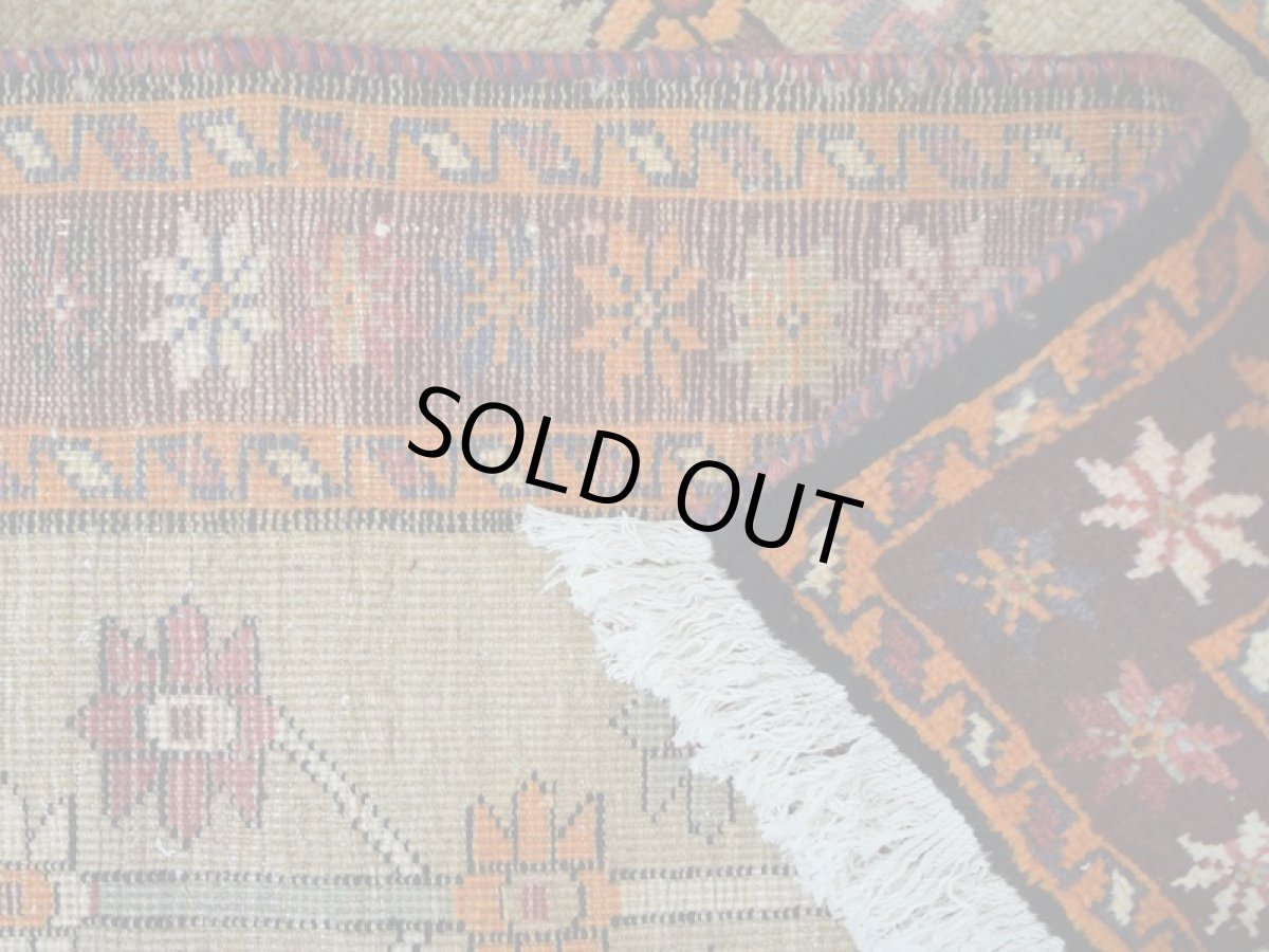 画像14: 良品 ペルシャ ギャッベ 縦2.5m 横1.5m 3.5㎡ 〜3帖 リビング ダイニング 3人掛けソファ サイズ 240 x 146 cm No.H104 天然 ウール 手織り ハンドメイド トライバル ラグ 部族絨毯 マット カーペット 民族柄 生成り クリーム グラデーション ギャベ ビンテージ b-H104-240146h054-585 (14)