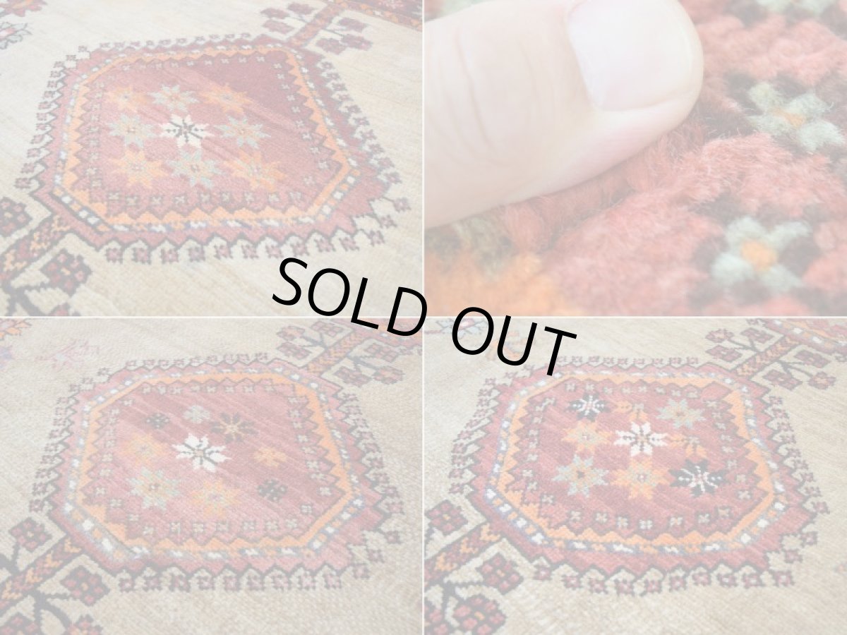 画像15: 良品 ペルシャ ギャッベ 縦2.5m 横1.5m 3.5㎡ 〜3帖 リビング ダイニング 3人掛けソファ サイズ 240 x 146 cm No.H104 天然 ウール 手織り ハンドメイド トライバル ラグ 部族絨毯 マット カーペット 民族柄 生成り クリーム グラデーション ギャベ ビンテージ b-H104-240146h054-585 (15)