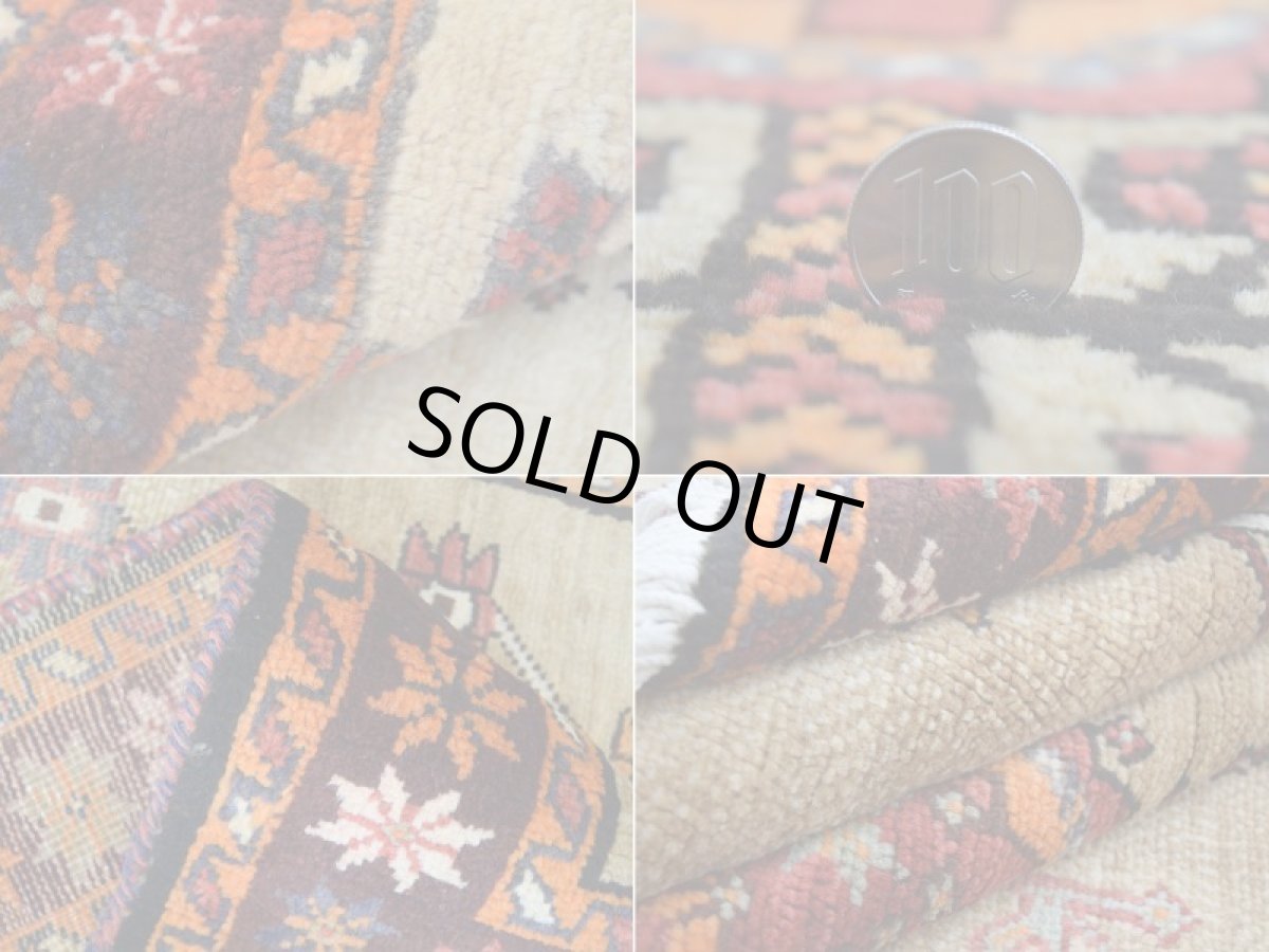 画像18: 良品 ペルシャ ギャッベ 縦2.5m 横1.5m 3.5㎡ 〜3帖 リビング ダイニング 3人掛けソファ サイズ 240 x 146 cm No.H104 天然 ウール 手織り ハンドメイド トライバル ラグ 部族絨毯 マット カーペット 民族柄 生成り クリーム グラデーション ギャベ ビンテージ b-H104-240146h054-585 (18)