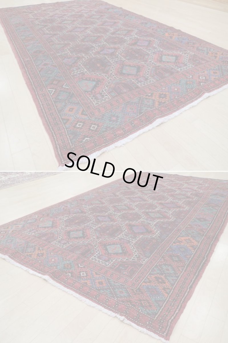 画像7: 良品 ペルシャ 絨毯 トルクメン 縦3m 横1.7m 5㎡ 6帖 リビング ダイニング 3人掛けソファ サイズ 300 x 170 cm No.A174 天然 ウール 手織り ハンドメイド トライバル ラグ マット カーペット 赤 エンジ インディゴブルー 幾何学模様 民族柄 ビンテージ ヴィンテージ b-A174-300170h864-063 (7)