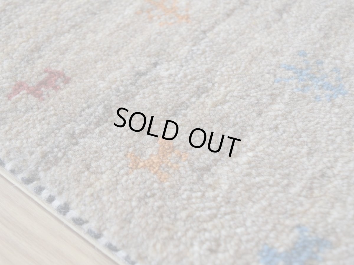 画像12: 新品 ペルシャ ギャッベ 縦1.2m アクセント ラグ サイズ 120 x 75 cm No.435 超肉厚 天然 草木染 ウール 手織り ハンドメイド ギャベ マット カーペット  生命の樹 動物 民族柄 グレー (12)