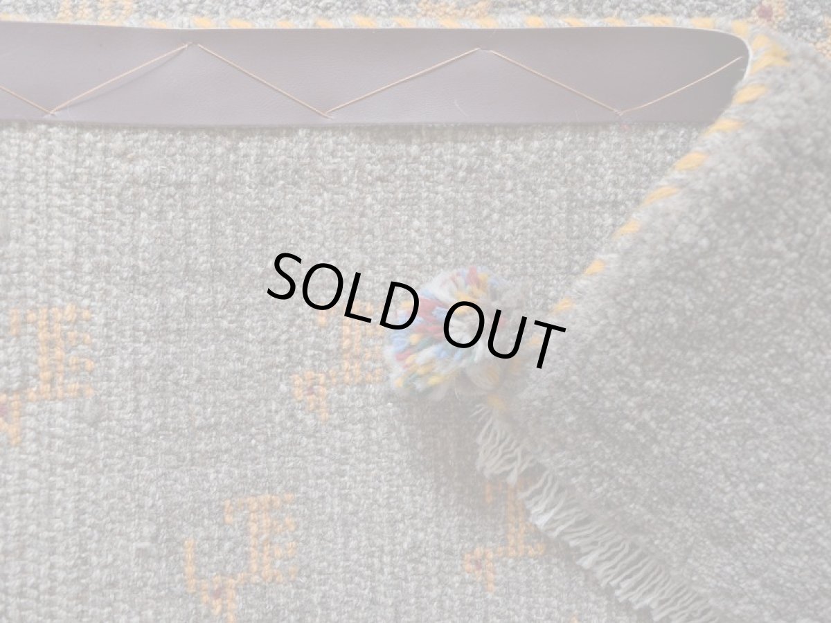 画像15: 新品 ペルシャ ギャッベ 縦1.2m アクセント ラグ サイズ 115 x 83 cm No.475 超肉厚 天然 草木染 ウール 手織り ハンドメイド ギャベ マット カーペット  民族柄 グレー (15)