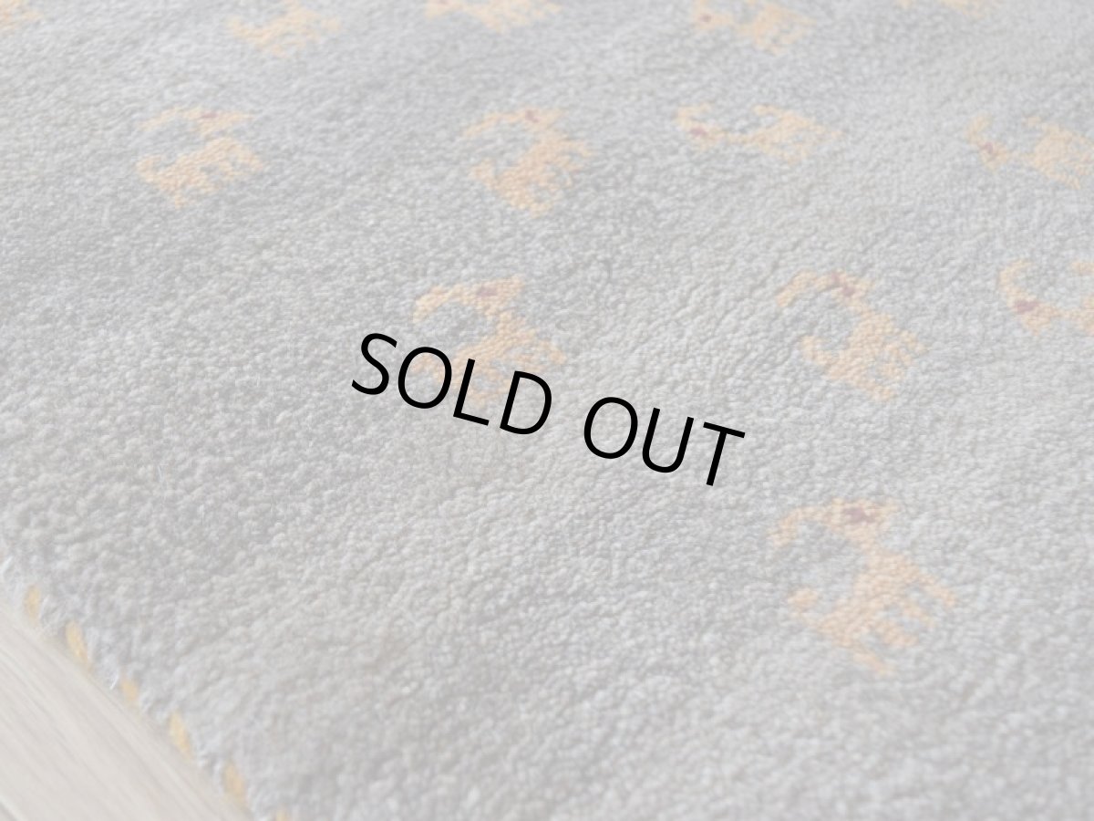 画像13: 新品 ペルシャ ギャッベ 縦1.2m アクセント ラグ サイズ 115 x 83 cm No.475 超肉厚 天然 草木染 ウール 手織り ハンドメイド ギャベ マット カーペット  民族柄 グレー (13)