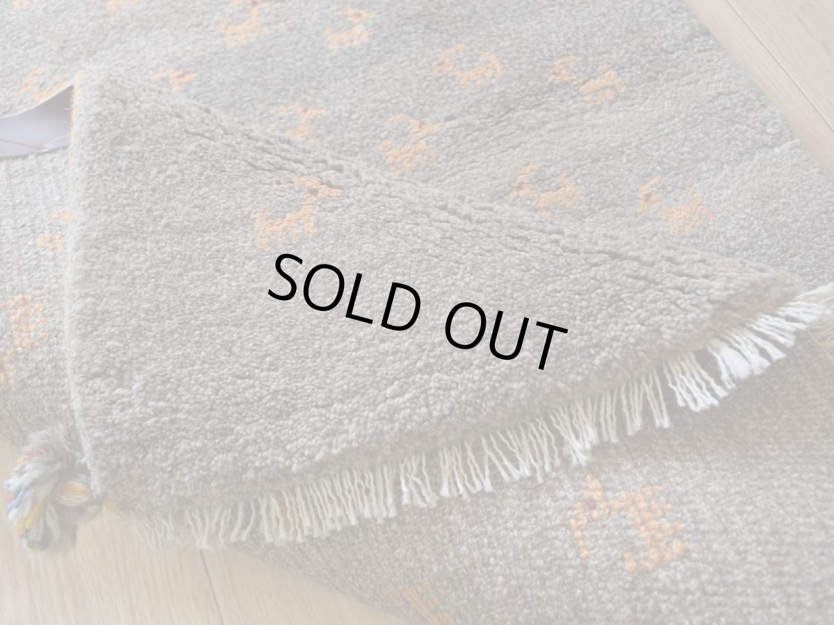 画像14: 新品 ペルシャ ギャッベ 縦1.2m アクセント ラグ サイズ 115 x 83 cm No.475 超肉厚 天然 草木染 ウール 手織り ハンドメイド ギャベ マット カーペット  民族柄 グレー (14)