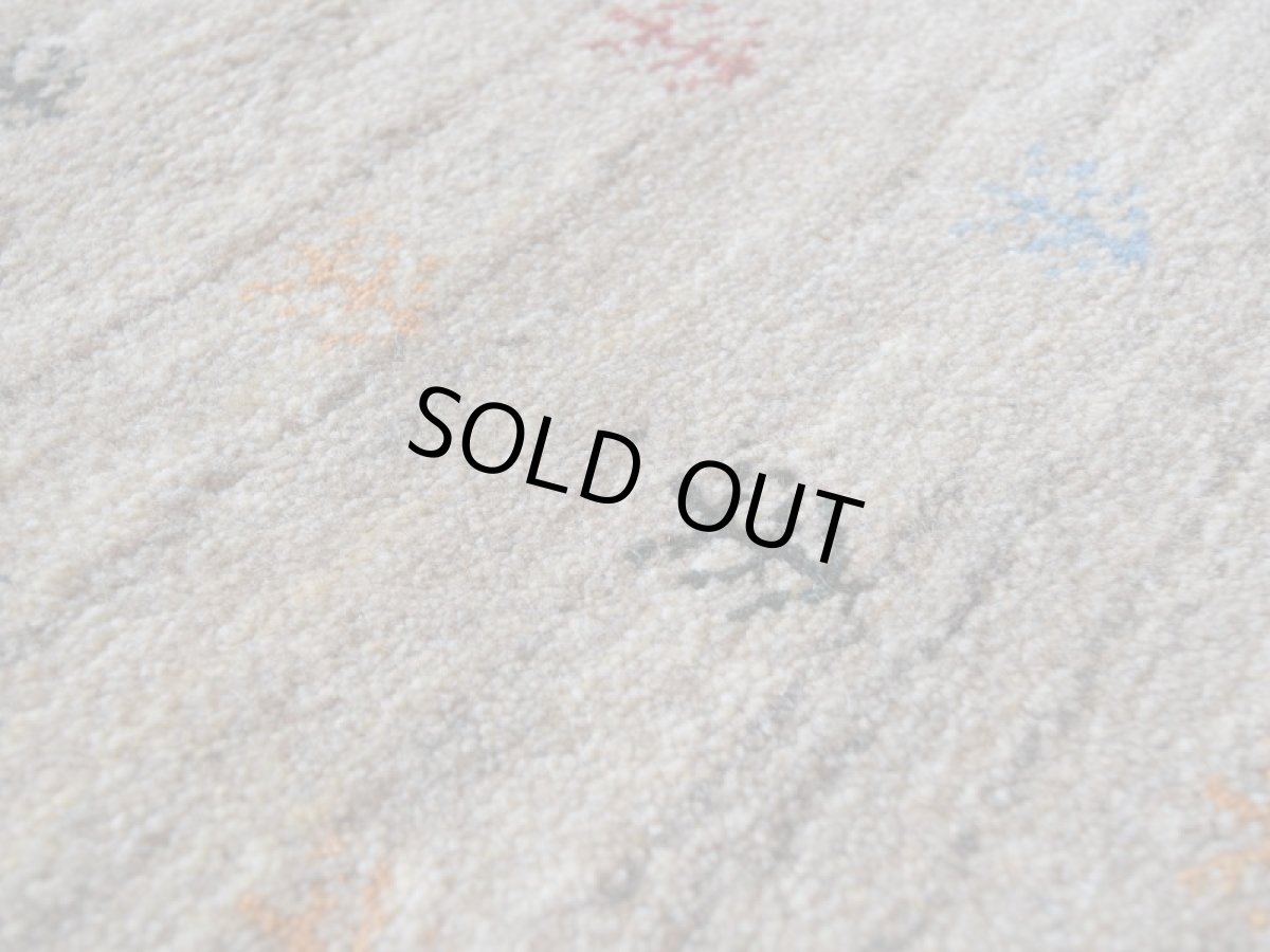 画像11: 新品 ペルシャ ギャッベ 縦1.2m アクセント ラグ サイズ 120 x 75 cm No.435 超肉厚 天然 草木染 ウール 手織り ハンドメイド ギャベ マット カーペット  生命の樹 動物 民族柄 グレー (11)