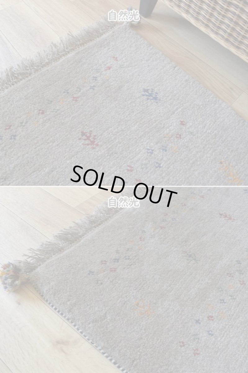 画像10: 新品 ペルシャ ギャッベ 縦1.2m アクセント ラグ サイズ 110 x 83 cm No.438 超肉厚 天然 草木染 ウール 手織り ハンドメイド ギャベ マット カーペット  生命の樹 花 民族柄 グレー (10)