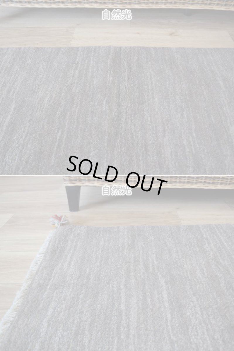 画像8: 新品 ペルシャ ギャッベ 縦1.2m アクセント ラグ サイズ 113 x 79 cm No.481 超肉厚 天然 草木染 ウール 手織り ハンドメイド ギャベ マット カーペット  シンプル プレーン グレー n-481-113079s57-89 (8)