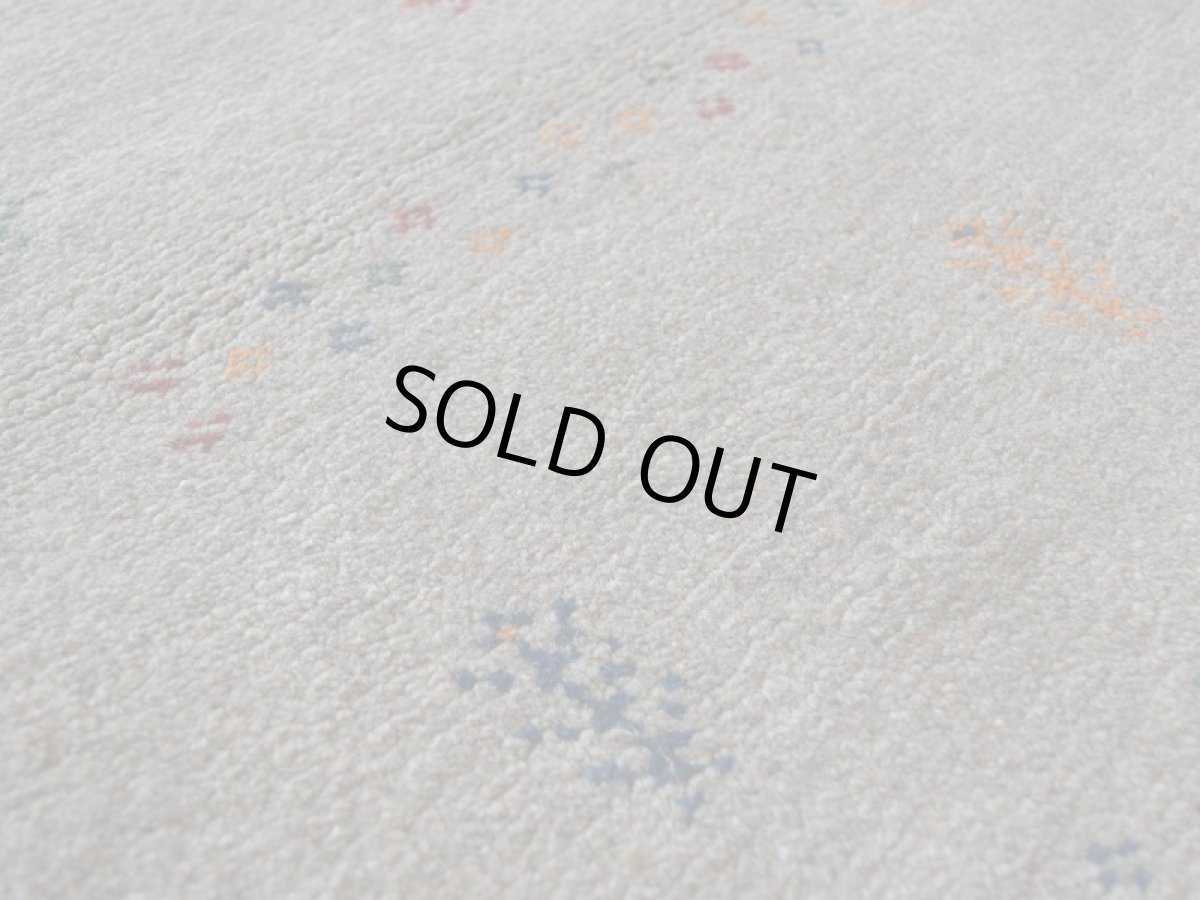 画像13: 新品 ペルシャ ギャッベ 縦1.2m アクセント ラグ サイズ 110 x 83 cm No.438 超肉厚 天然 草木染 ウール 手織り ハンドメイド ギャベ マット カーペット  生命の樹 花 民族柄 グレー (13)